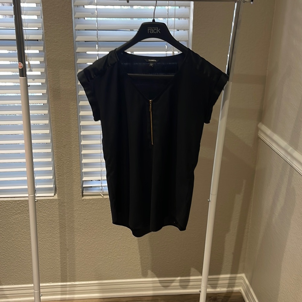 Women’s Express Black Shirt size Small